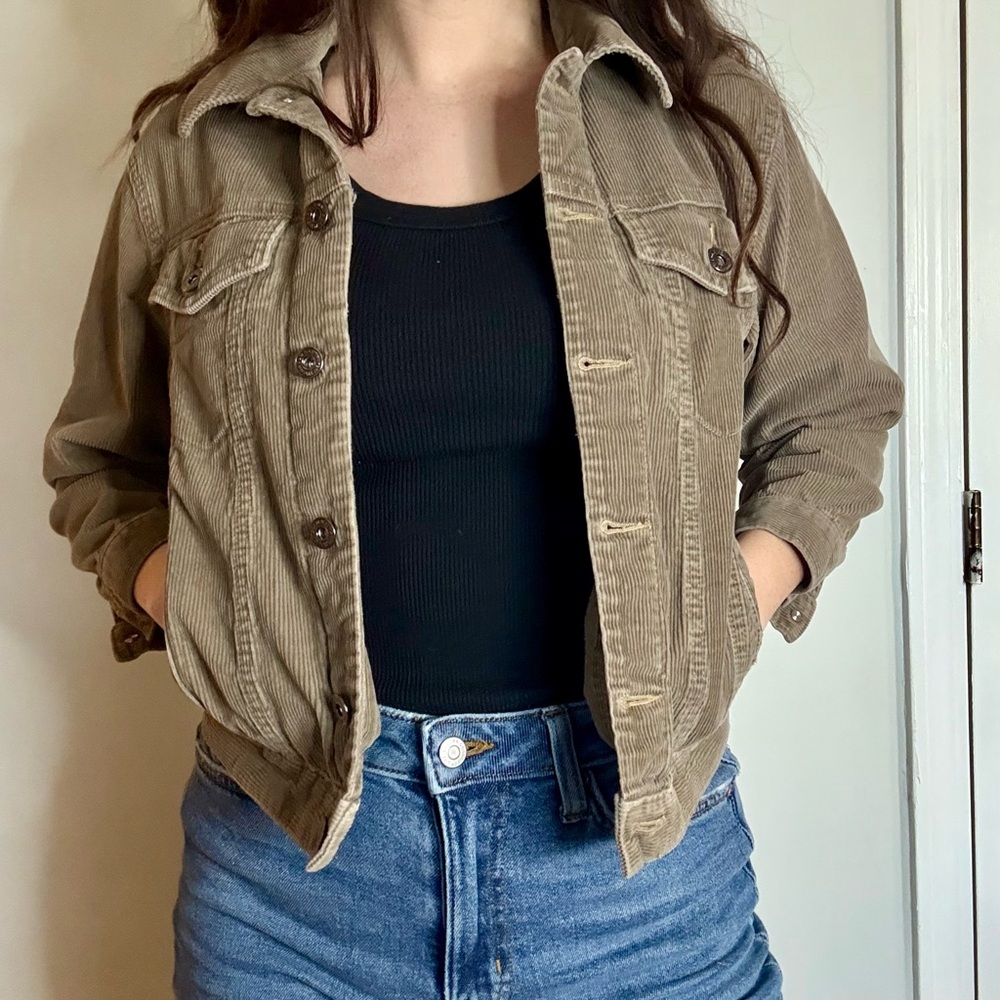 Old Navy Brown/Tan Women’s Corduroy Jacket - Picture 2 of 11